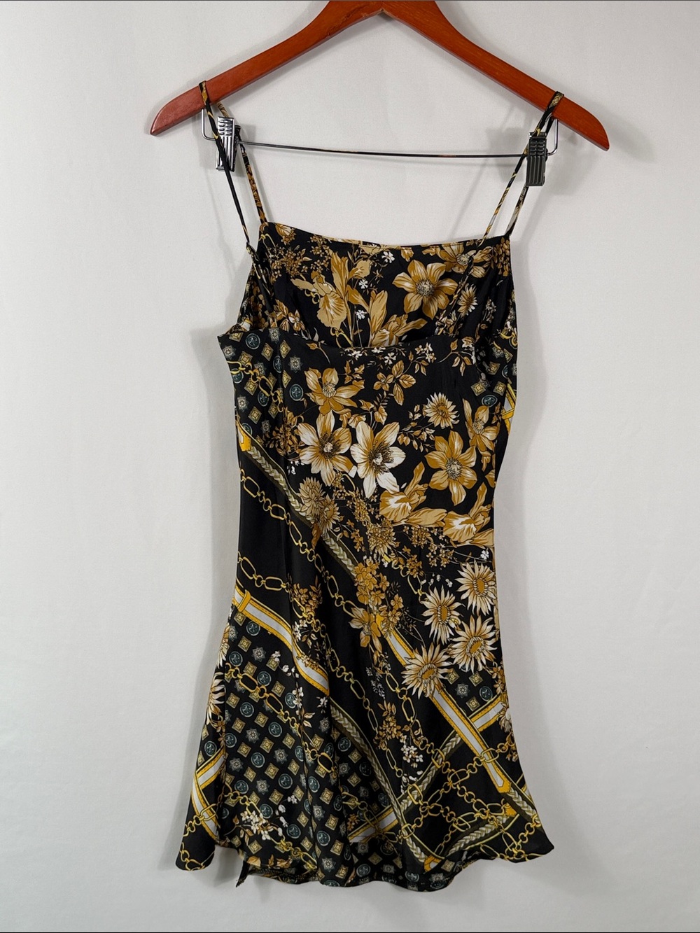 Princess Polly Lucci Mini Black & Gold Floral Chain Print Dress. Size 2. NWT - Picture 7 of 8